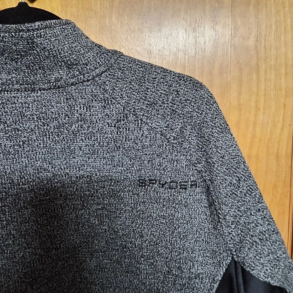 Spyder Mens LARGE Gray/Black Zip Up Jacket Pullover Warm Thick Front Pocket